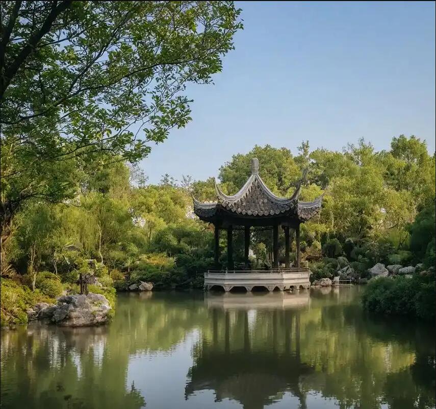 伊犁地区平蝶餐饮有限公司